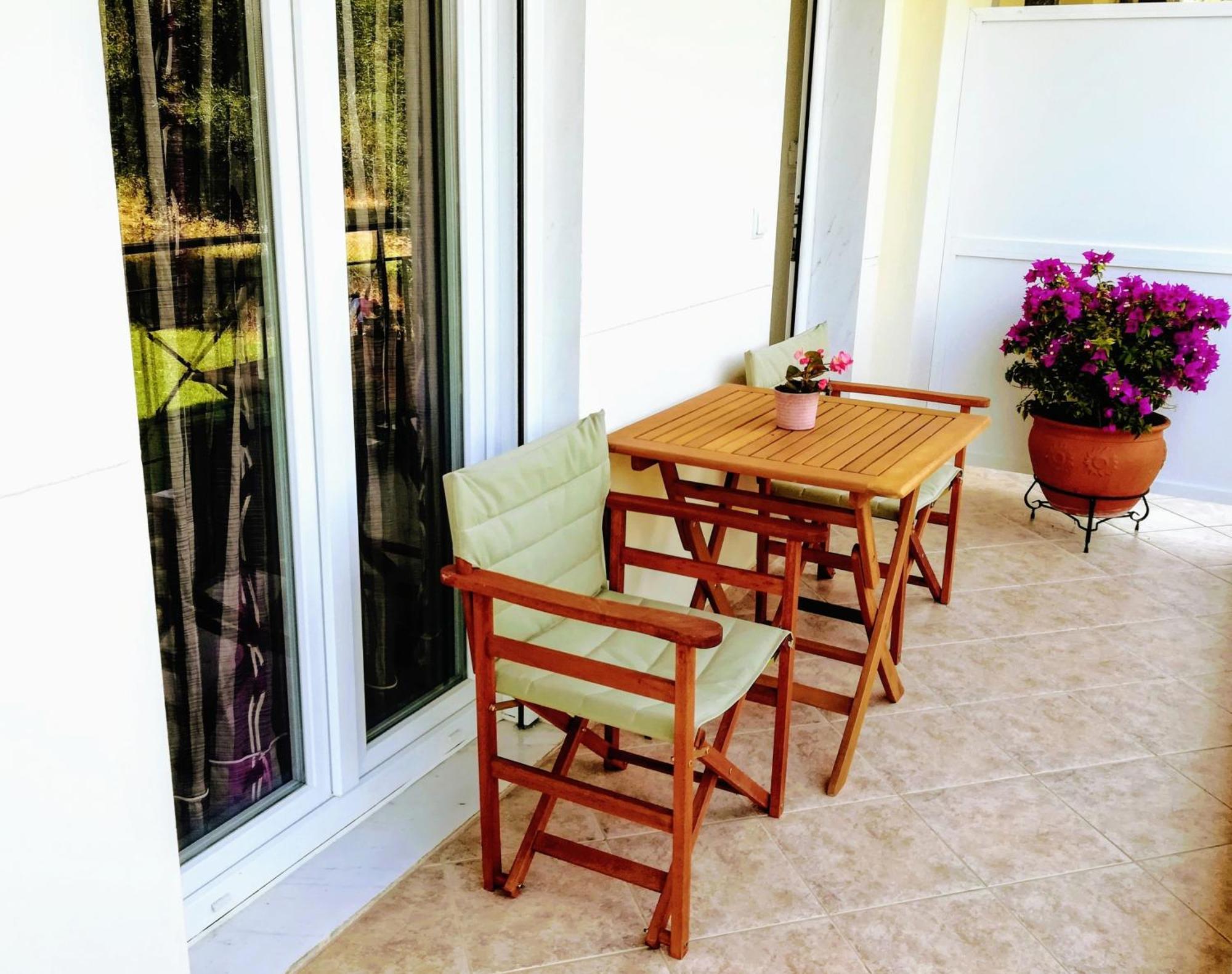 Giorgos Apartments Skála Foúrkas الغرفة الصورة